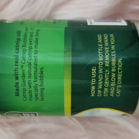 New Listing!! Brand New MULTIPET CATNIP GARDEN CATNIP MIST & BUBBLES-2CT - Picture 4 of 6